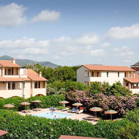 Residenza Dei Cavalleggeri San Vincenzo Bagian luar foto