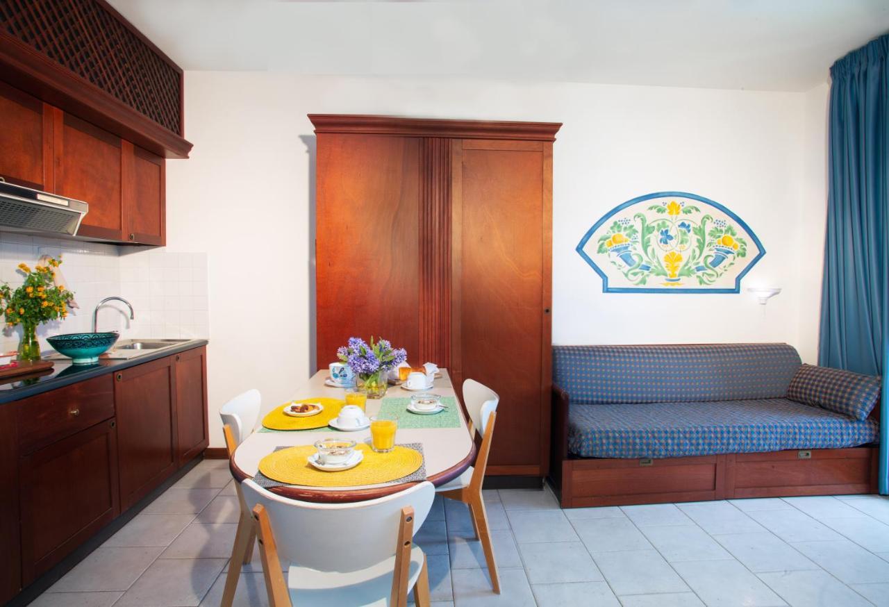 Residenza Dei Cavalleggeri San Vincenzo Bagian luar foto