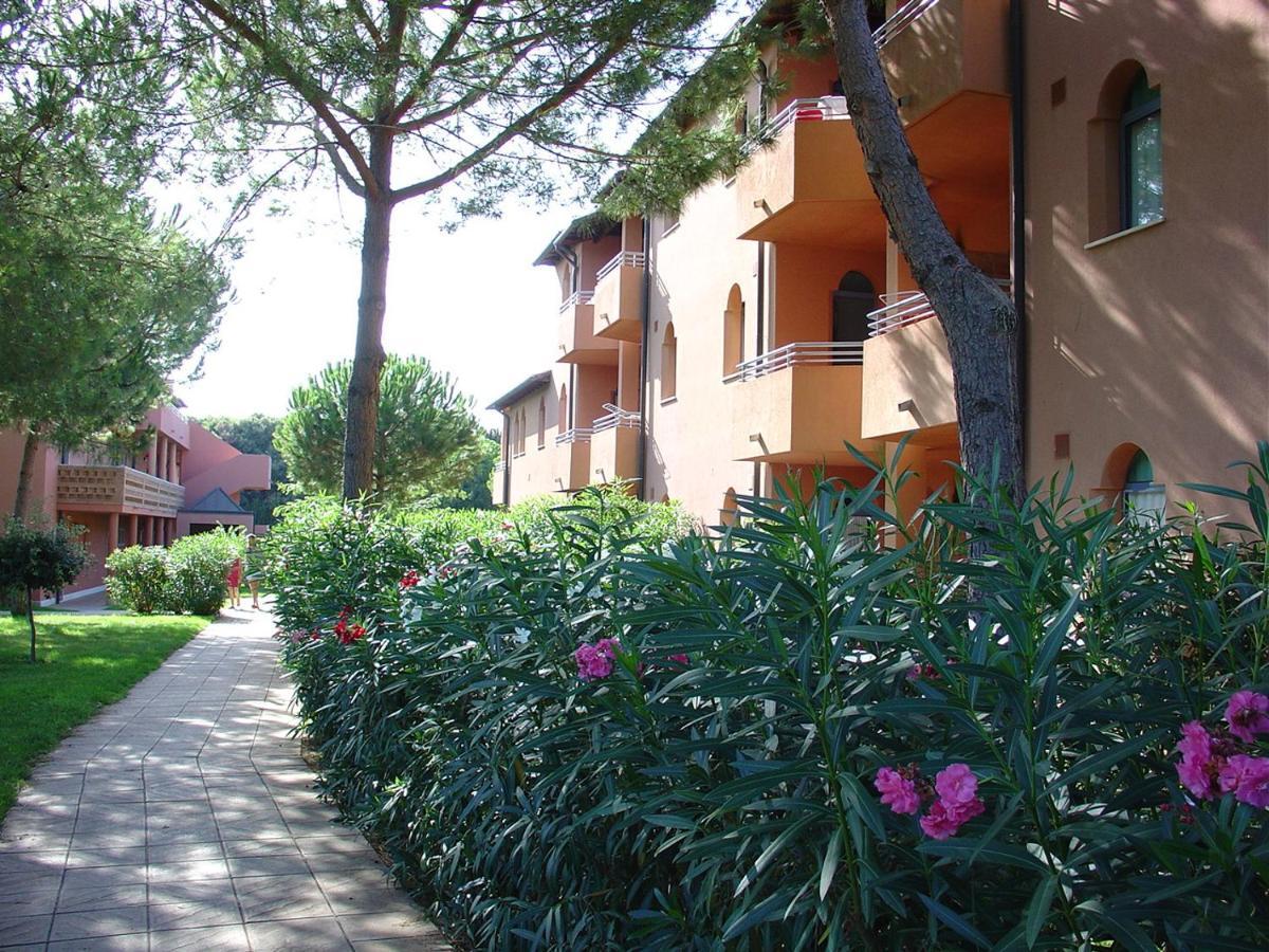 Residenza Dei Cavalleggeri San Vincenzo Bagian luar foto