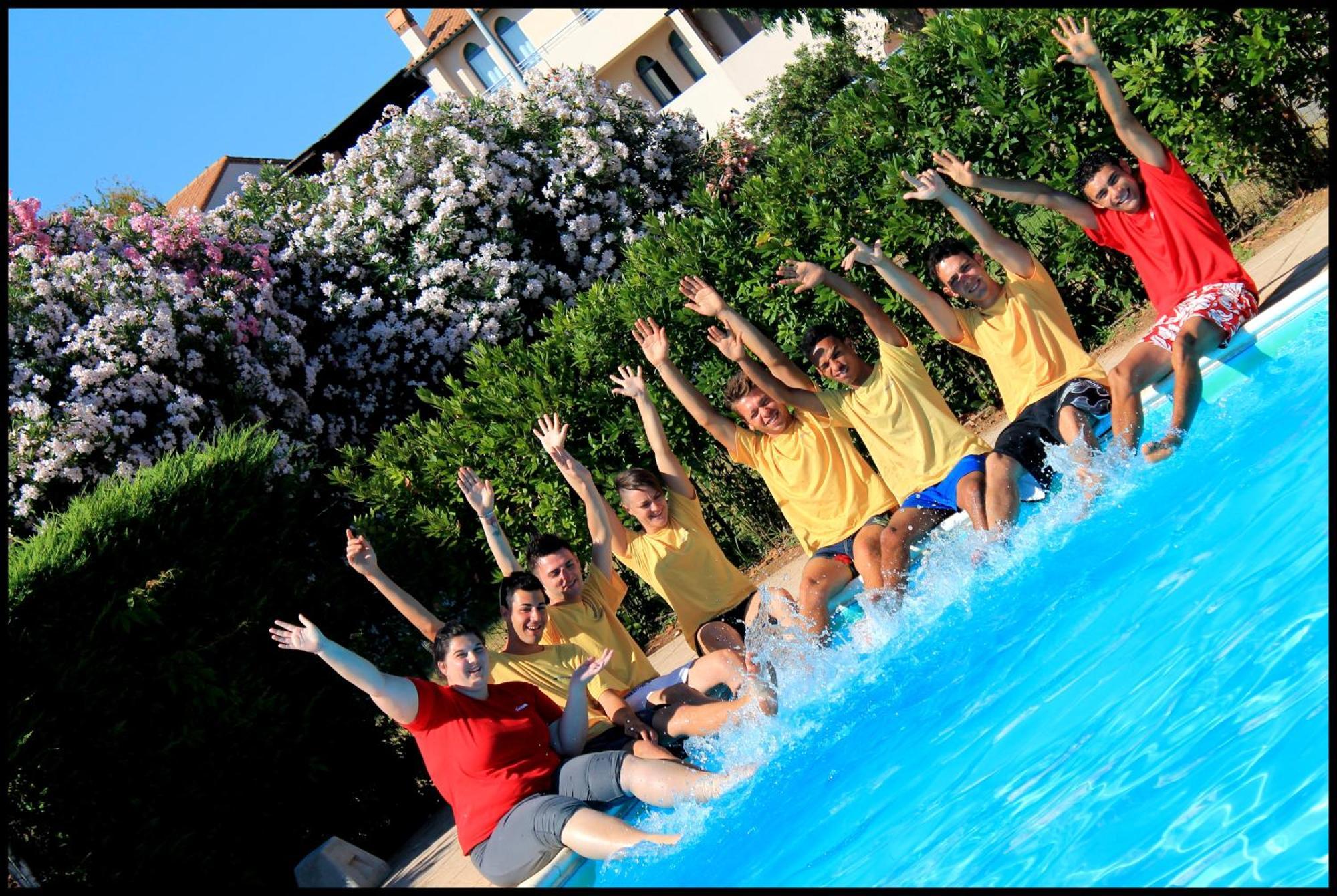 Residenza Dei Cavalleggeri San Vincenzo Bagian luar foto